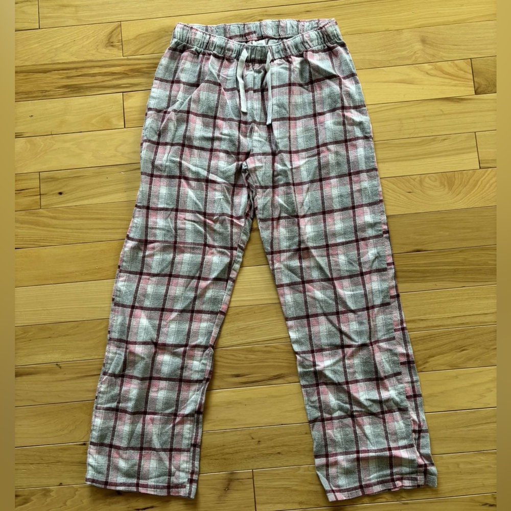 Amazon flannel pajama pants size small